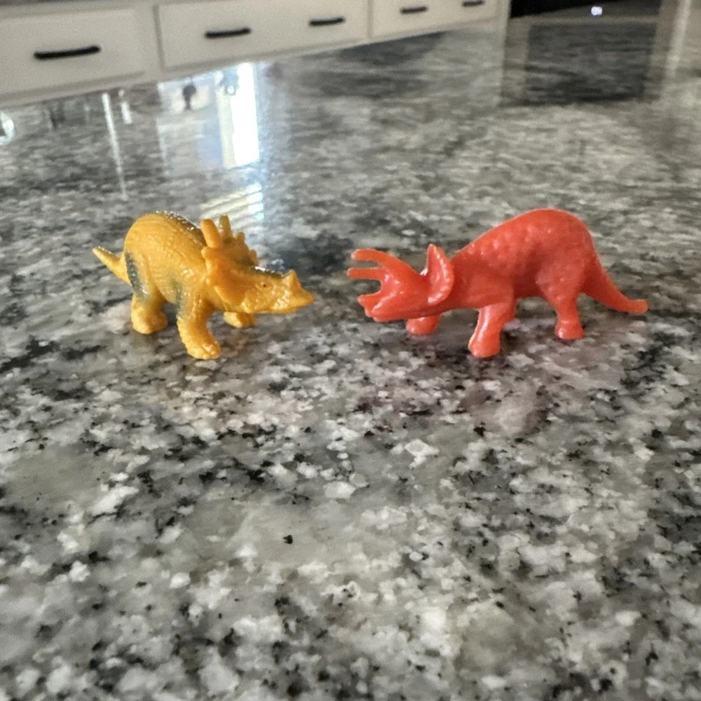 Lot of 15 Dinosaur Figures & Sea Creatures w/‎ Squid Finger Toys Mixed Set